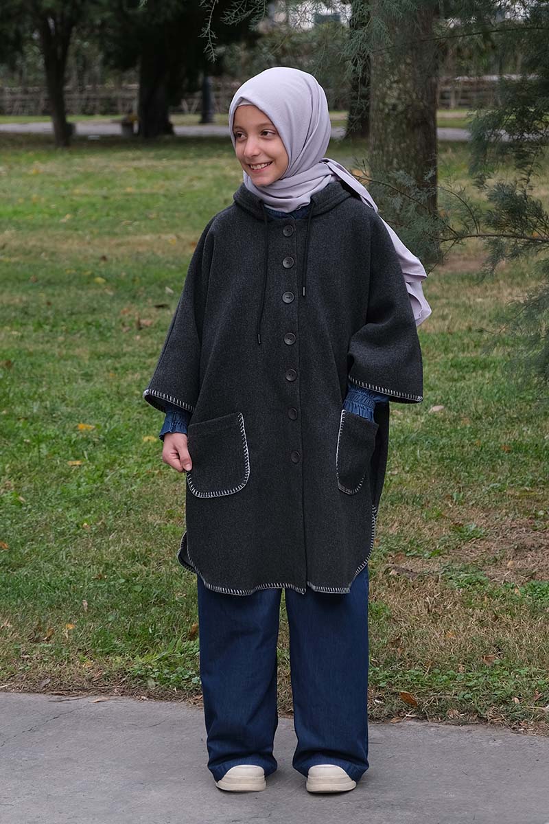Kışlık Çocuk Panço Düğmeli Model Füme - Mevlana Çocuk Tesettür